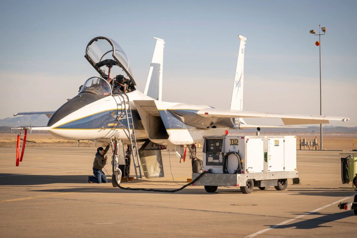 NASA F 15 research aircraft