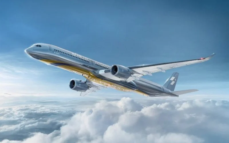 STARLUX AIRSORAYAMA livery Airbus A350 1000