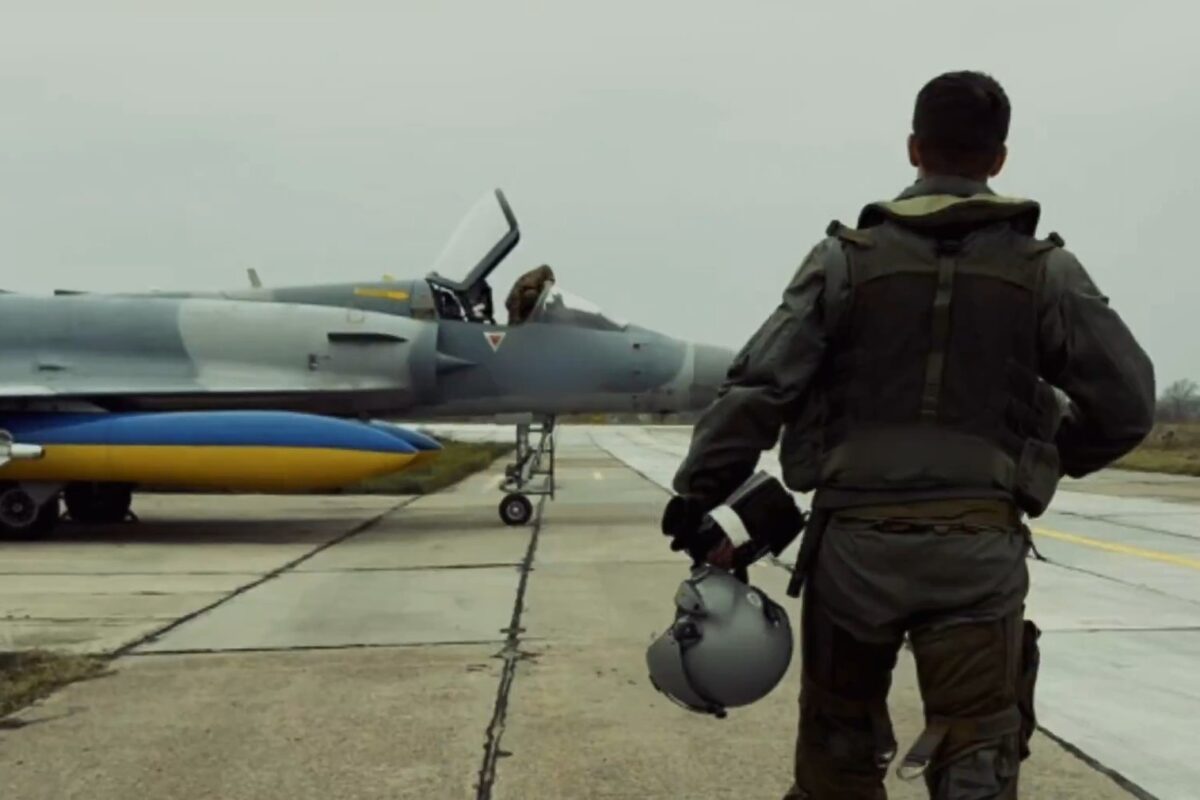 Ukrainian pilot walking towards Mirage 2000 fighter jet