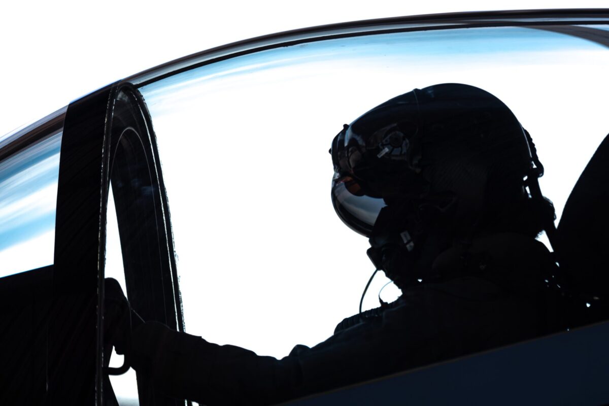 US Air Force F 35 pilot preparing for takeoff US Air Force F 35 pilot preparing for takeoff