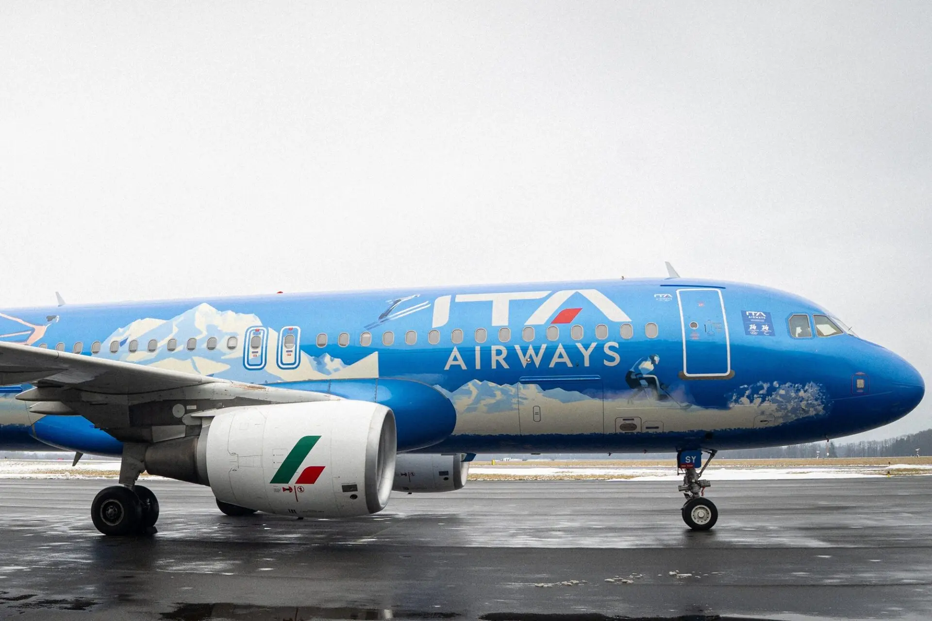 ITA Airways unveils Olympic Milano Cortina A320 livery