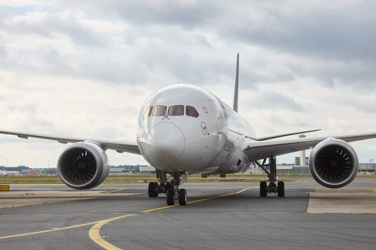 Lufthansa Boeing 787 9