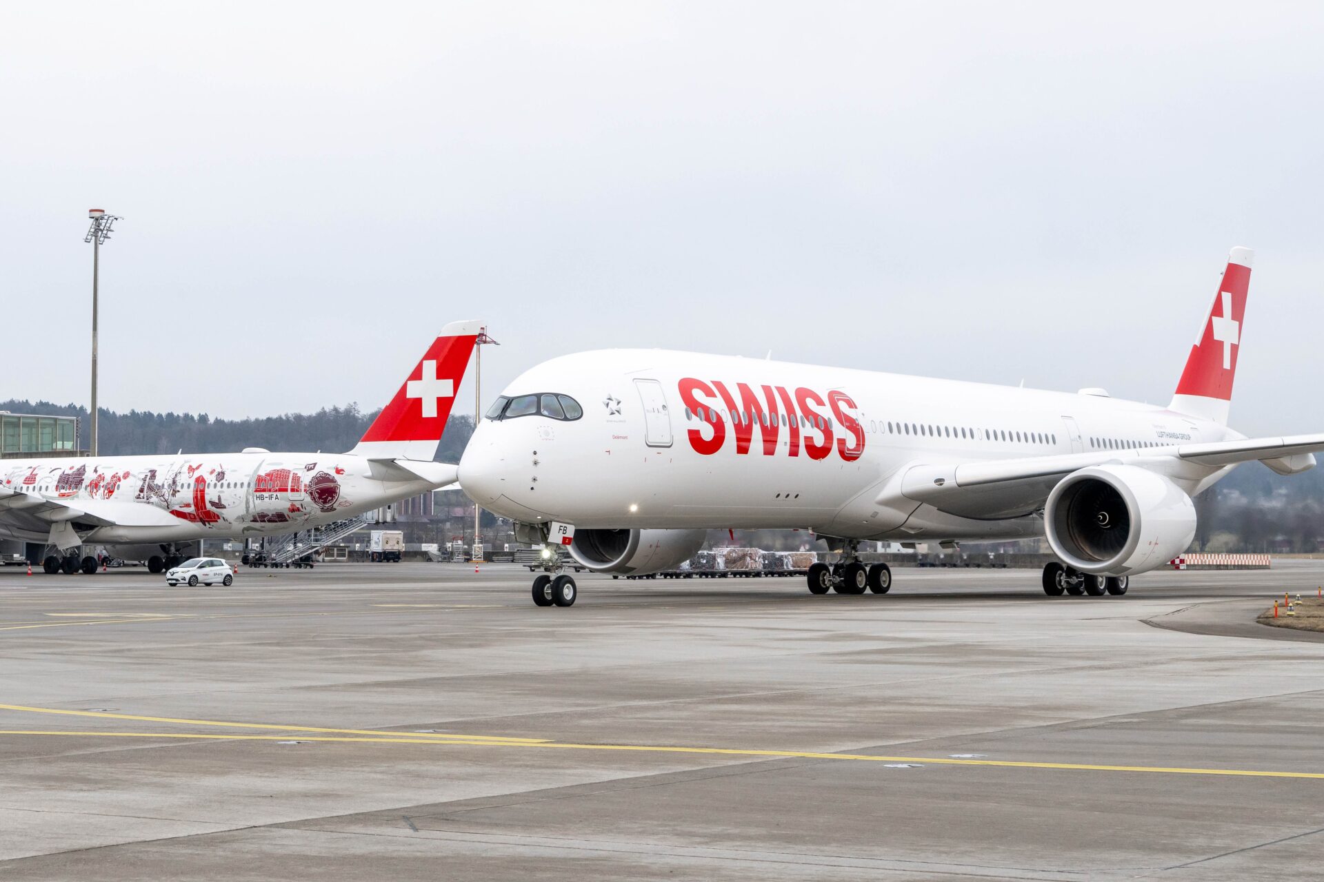 SWISS takes delivery of second Airbus A350-900 in classic livery: pictures