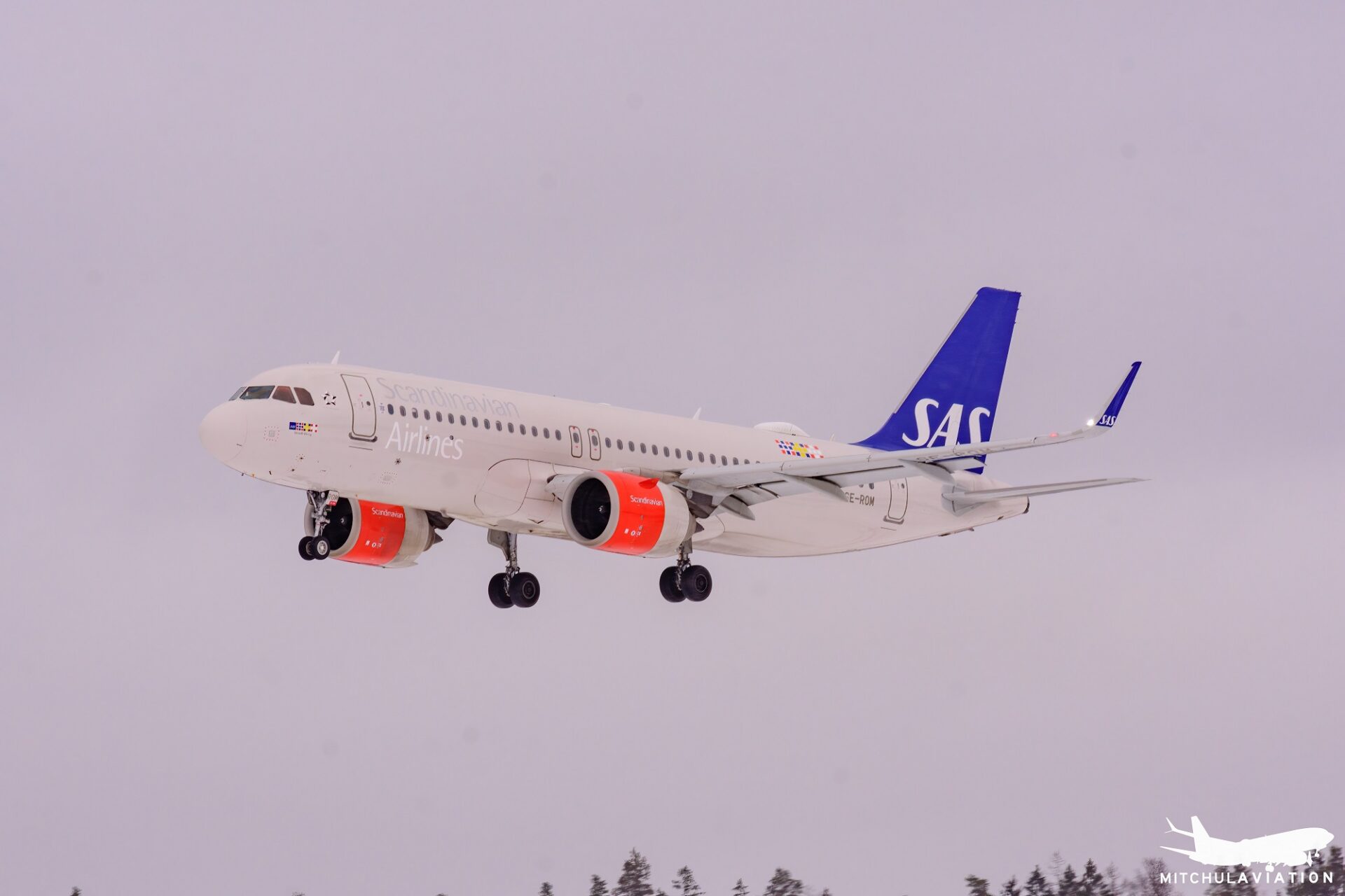 SAS pilot mistakes taxiway for Brussels runway in 120mph rejected takeoff