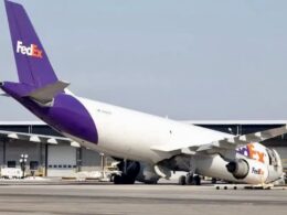 fed-ex-airbus-with-collapsed-nose-gear-at-baltimore-today-v0-47q8y045bkhg1