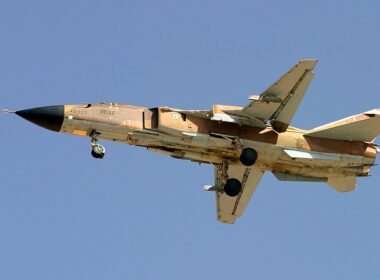 A_Sukhoi_Su-24MK_of_IRIAF_flighting_over_Shiraz