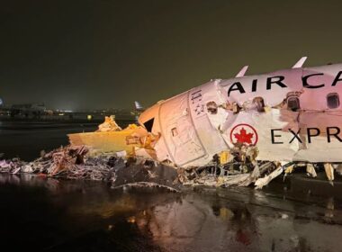 Air Canada Jazz CRJ750 C-GNJZ collision