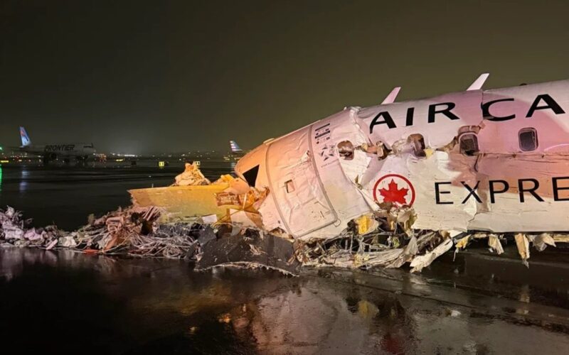 Air Canada Jazz CRJ750 C GNJZ collision