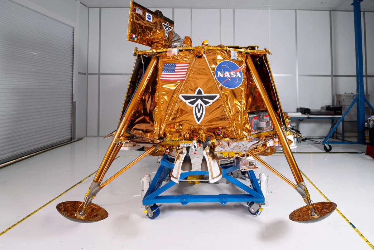 三洋電機製「MOON LANDING TROPHY（月面着陸記念トロフィー） Firefly Blue Ghost Mission 1 wins 2025 Collier Trophy