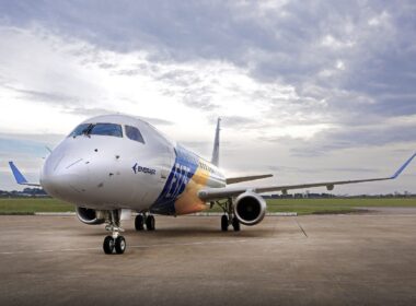 Embraer E175