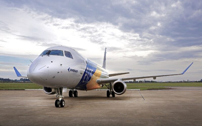 Embraer E175