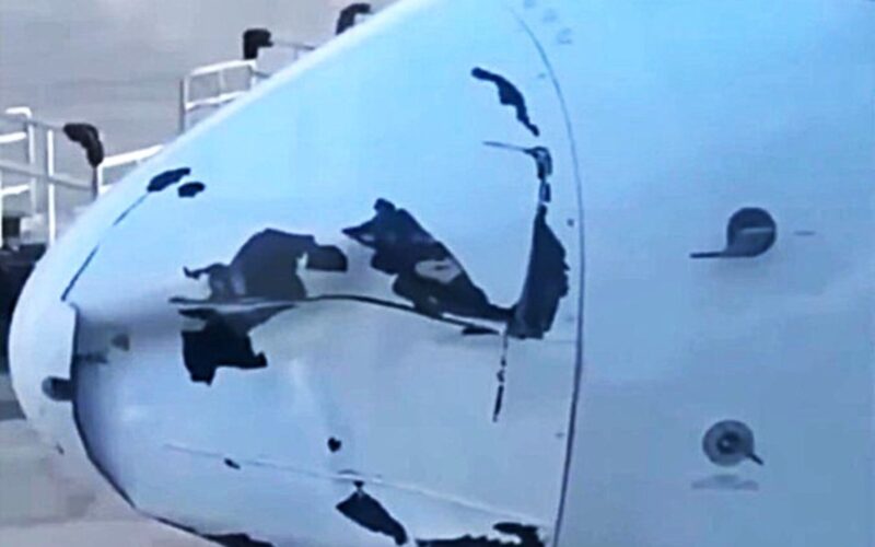 Garuda Indonesia B737 damaged radome