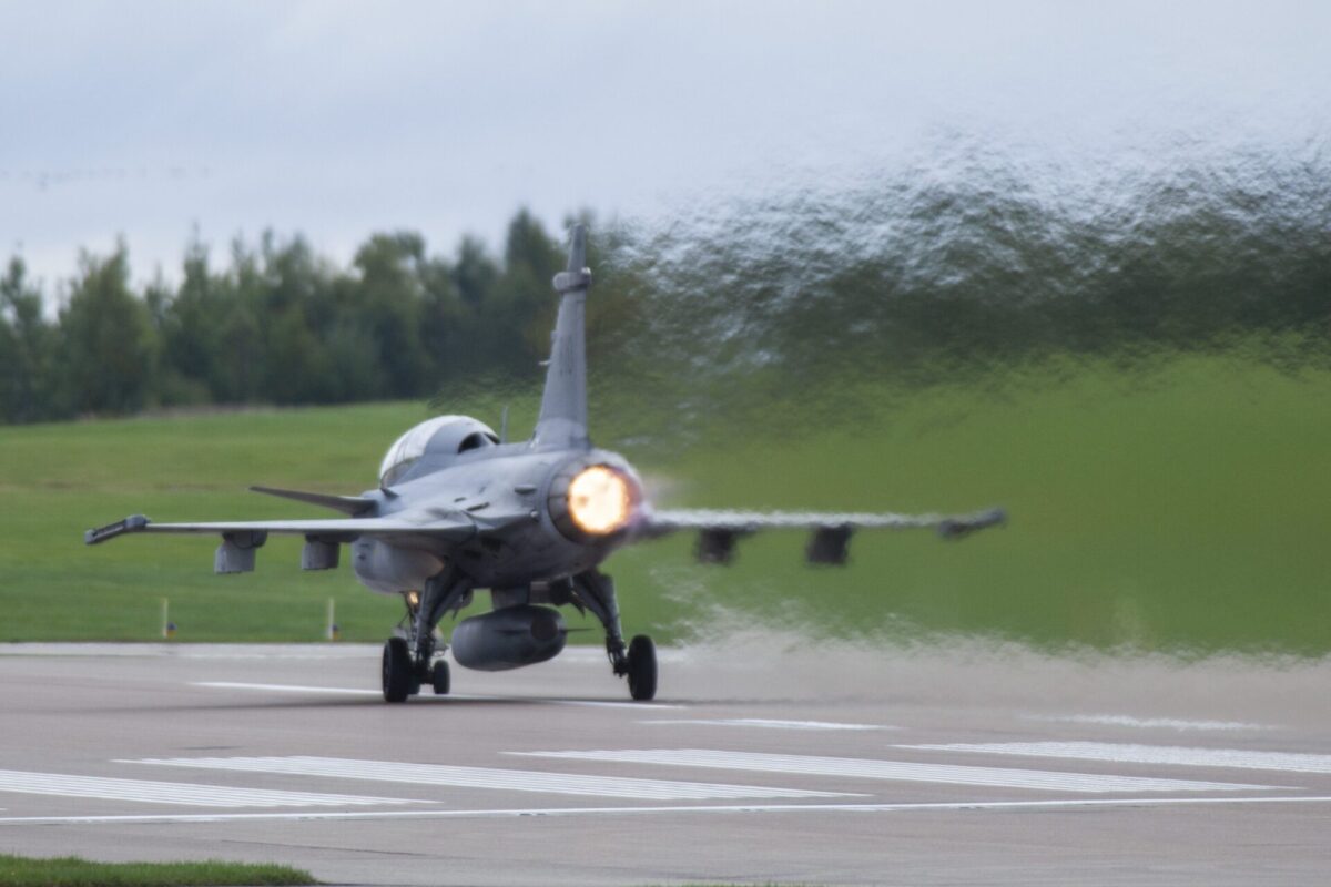 Saab Gripen takeoff