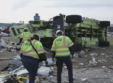 NTSB investigation LaGuardia Airport crash
