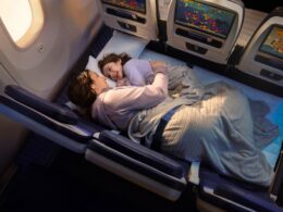 United Airlines Relax Row