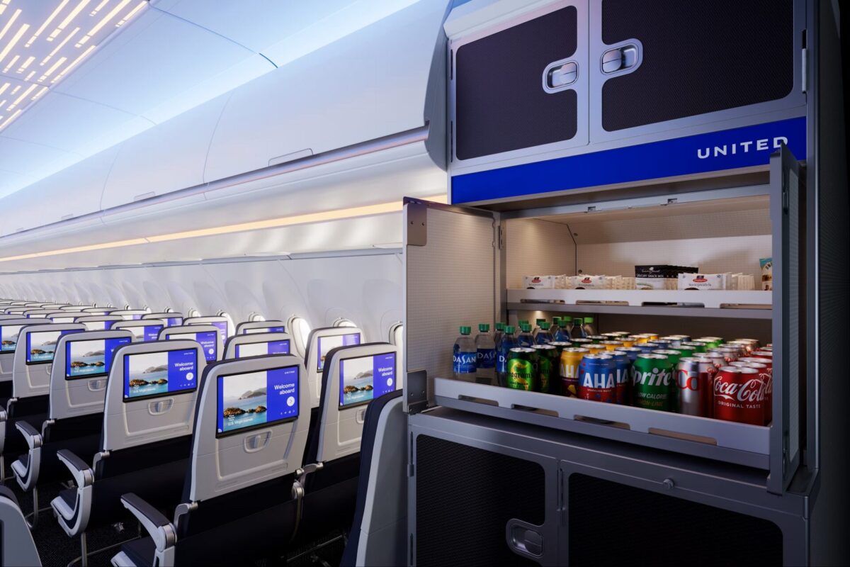 United Airlines XLR Snack Bar