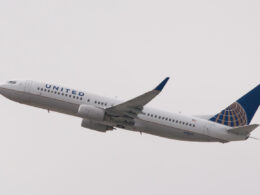 United Airlines Boeing 737 800