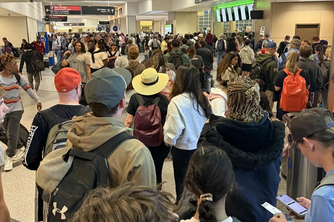 Long TSA lines, record demand point to strained US spring travel season