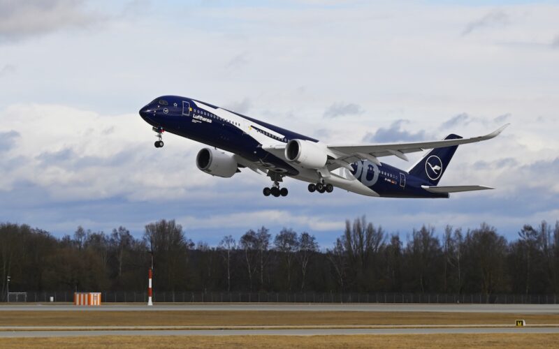 20260211 Lufthansa A350 D AIXL Abflug MUC 2026.02.11 Lufthansa A350 D-AIXL Abflug MUC