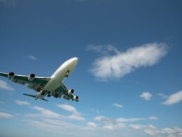 Thai Airways Boeing 747-400 aircraft landing