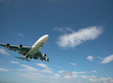 Thai Airways Boeing 747-400 aircraft landing