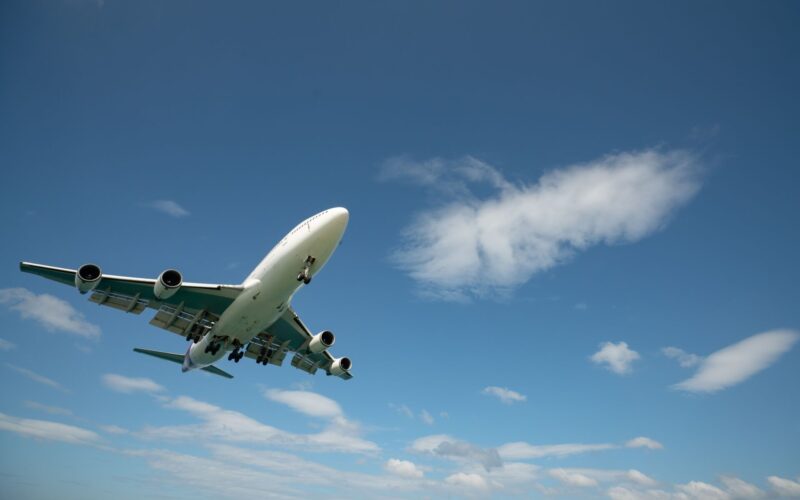 Thai Airways Boeing 747-400 aircraft landing