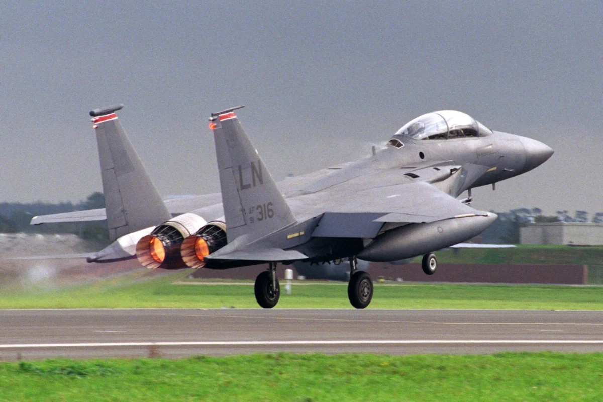 A US Air Force F 15E Eagle lifts off from RAF Mildenhall A US Air Force F 15E Eagle lifts off from RAF Mildenhall