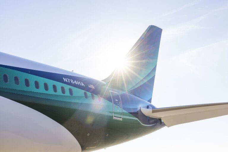 Alaska Airlines Boeing 787