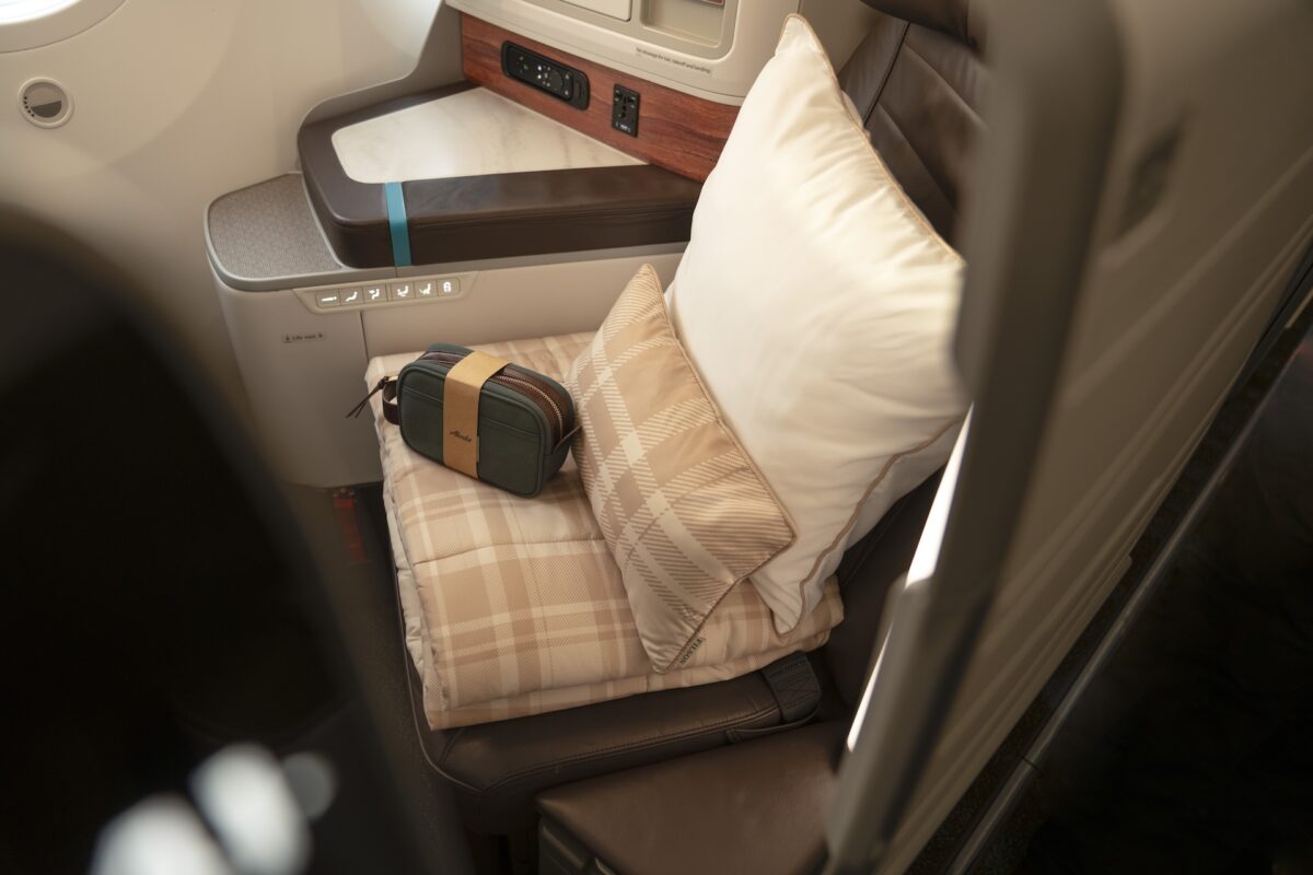 Alaska-Airlines-International-Business-Class-2