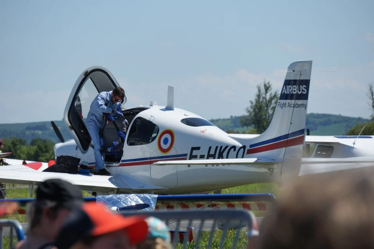Cirrus SR 20 Cirrus SR 20