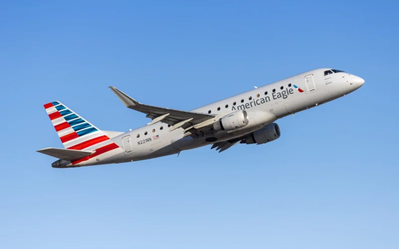 Envoy Air American Eagle Embraer 175