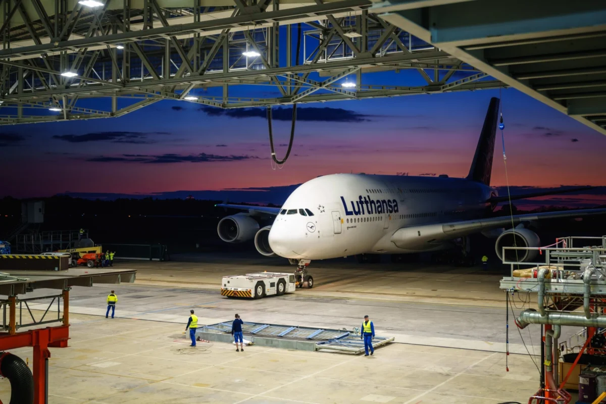 Lufthansa Airbus A380 retrofit Lufthansa Airbus A380 retrofit