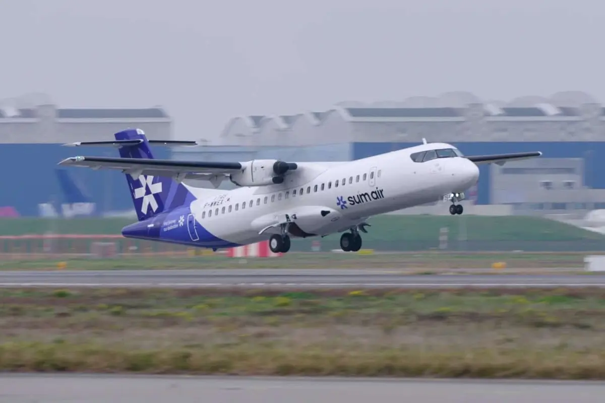 SUM Air ATR turboprop aircraft SUM-Air-ATR-turboprop-aircraft