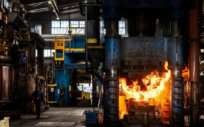 Safran forge hydraulic press