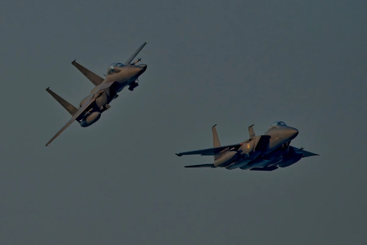 Two ROKAF F 15K fighters flying in formation Two ROKAF F 15K fighters flying in formation