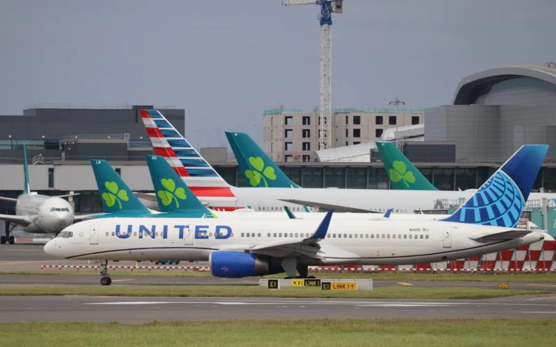 United Airlines American Airlines