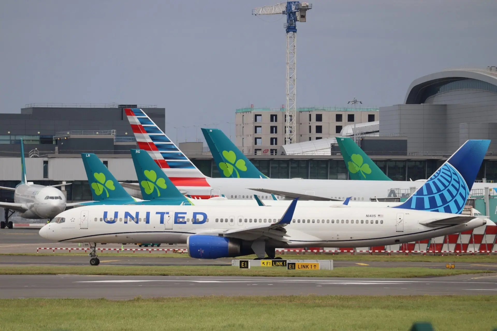 United Airlines American Airlines