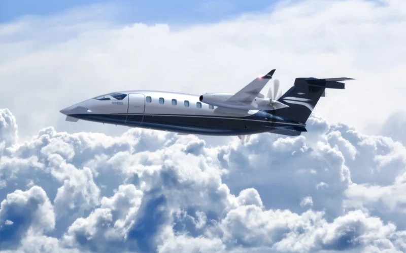 piaggio_avanti_nx_3x2_crop