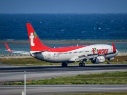HL8324 TWay Air Boeing 737 800