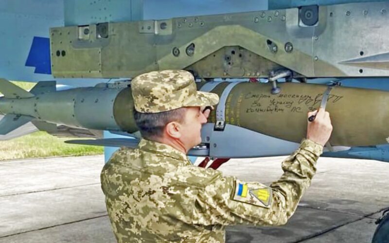 JDAM ER mounted on a Ukrainian Su 27