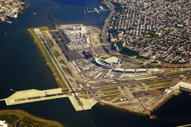 LaGuardia_Airport_3x2