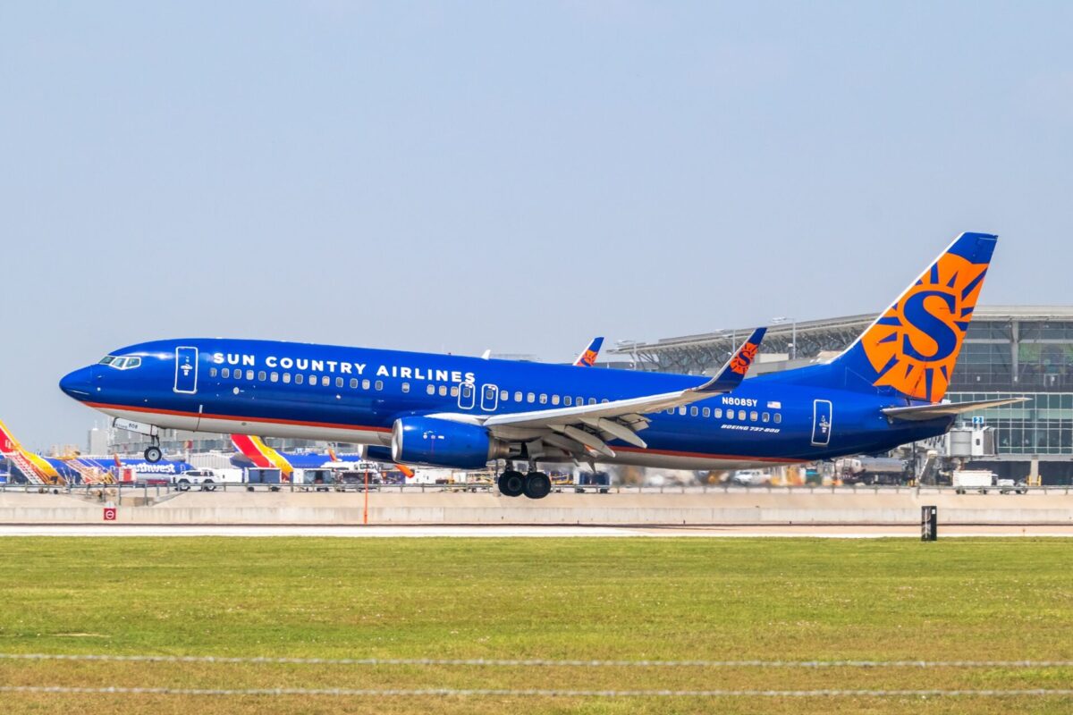 Sun County Airlines Boeing 737 8BK Sun County Airlines Boeing 737 8BK