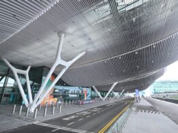 Terminal 2 departure hall