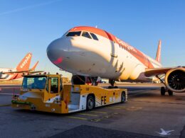 easyJet Taxibot