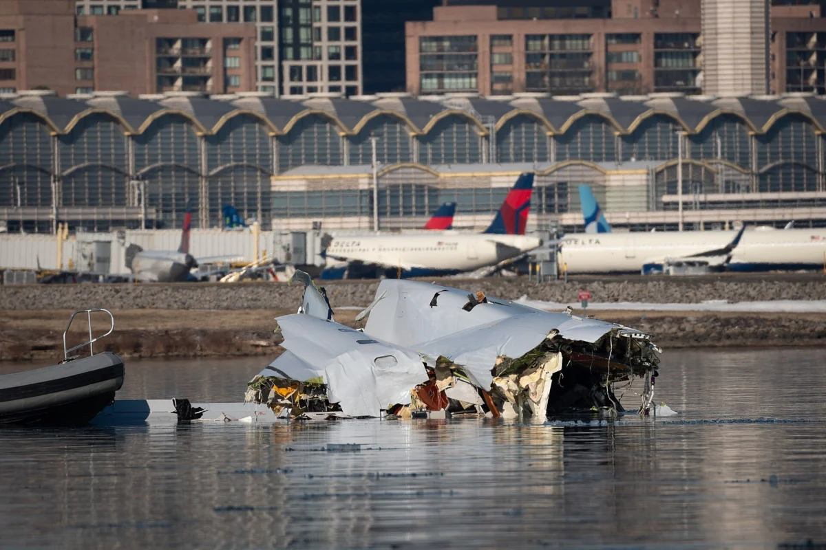 dca crash potomac 3x2 dca_crash_potomac_3x2