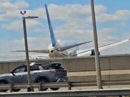 united767