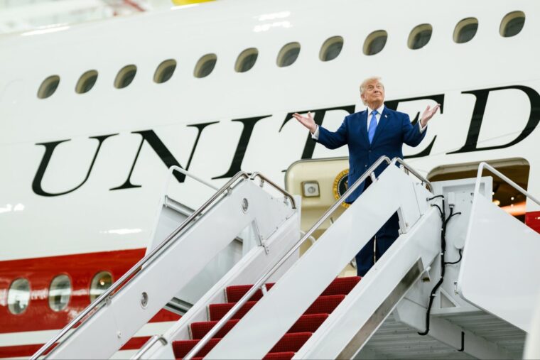 Trump Rally 747 Trump 747 Air Force One makes public debut