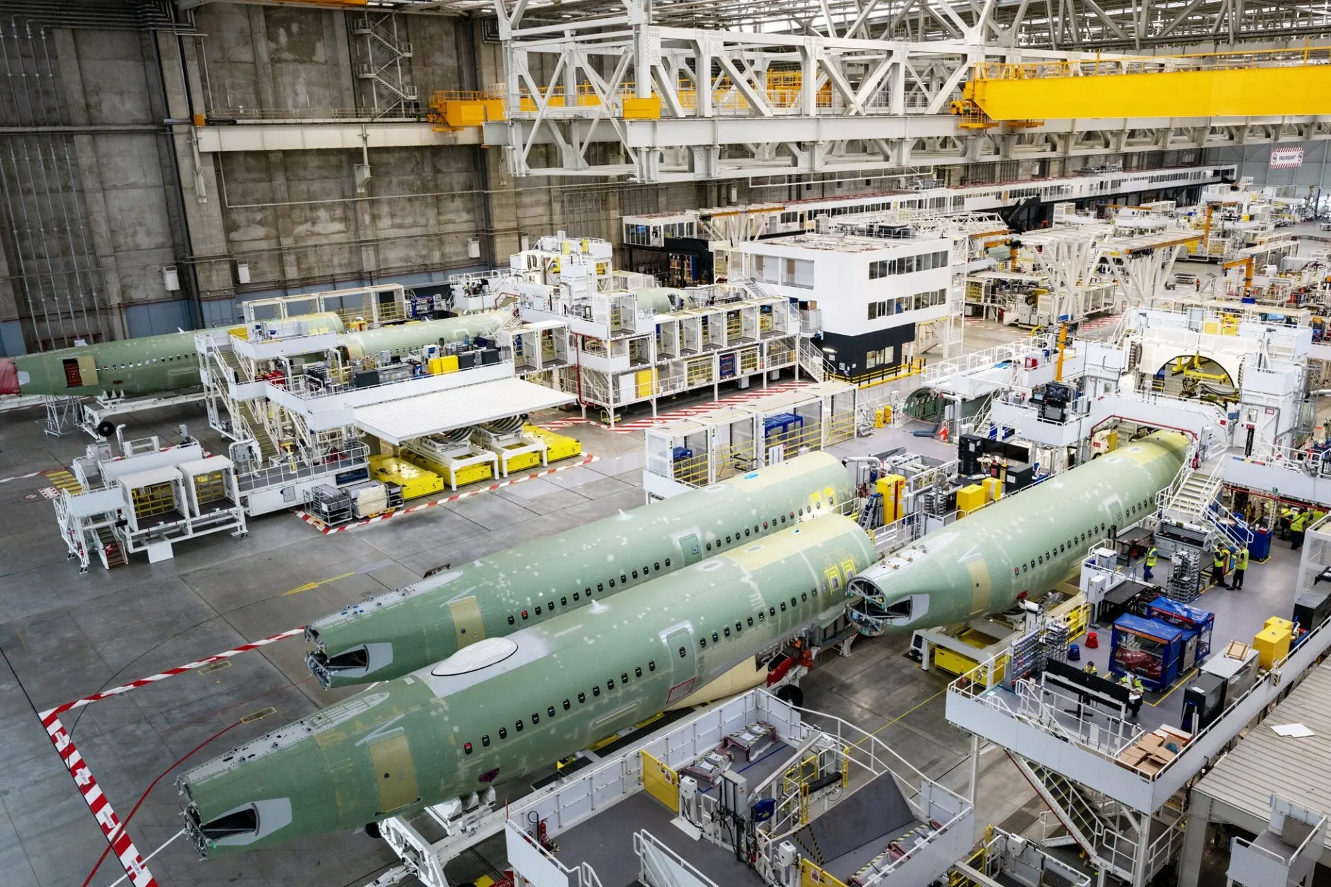 Airbus A320 family final assembly line jean luc lagardere facility toulouse
