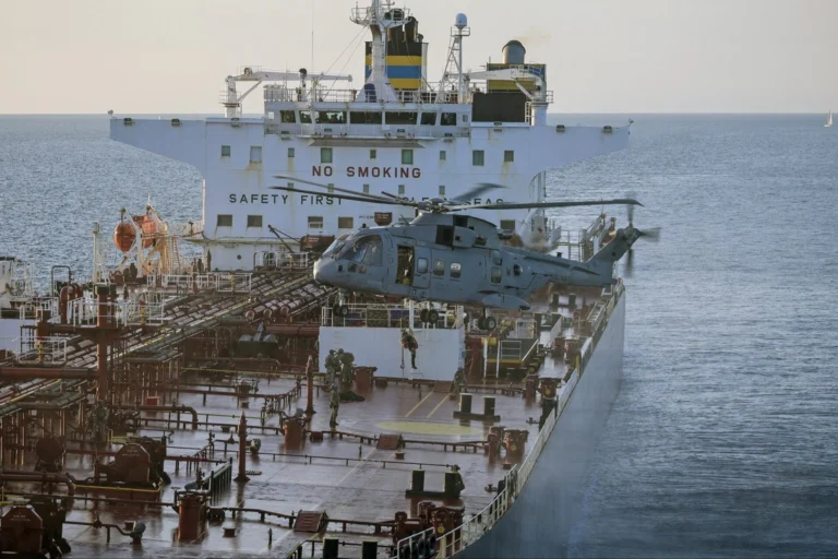 Royal Navy helicopter Russian oil tanker