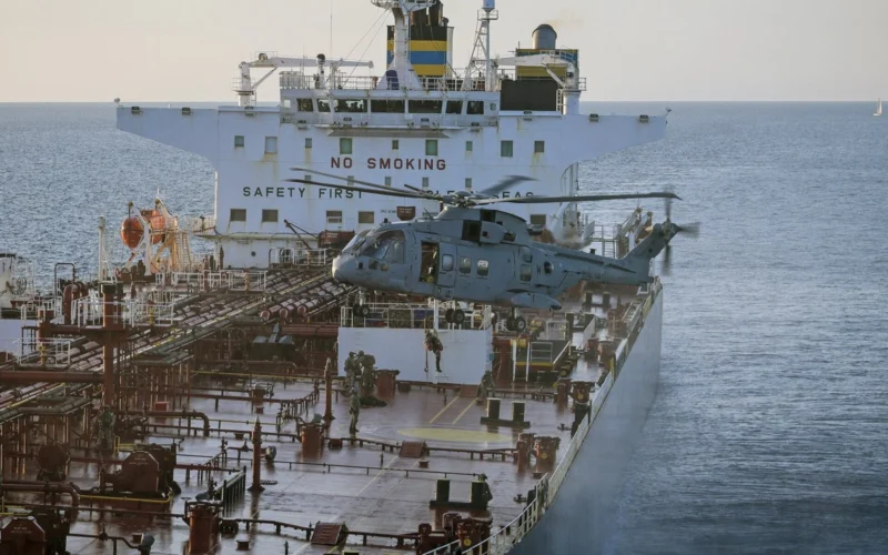 Royal Navy helicopter Russian oil tanker
